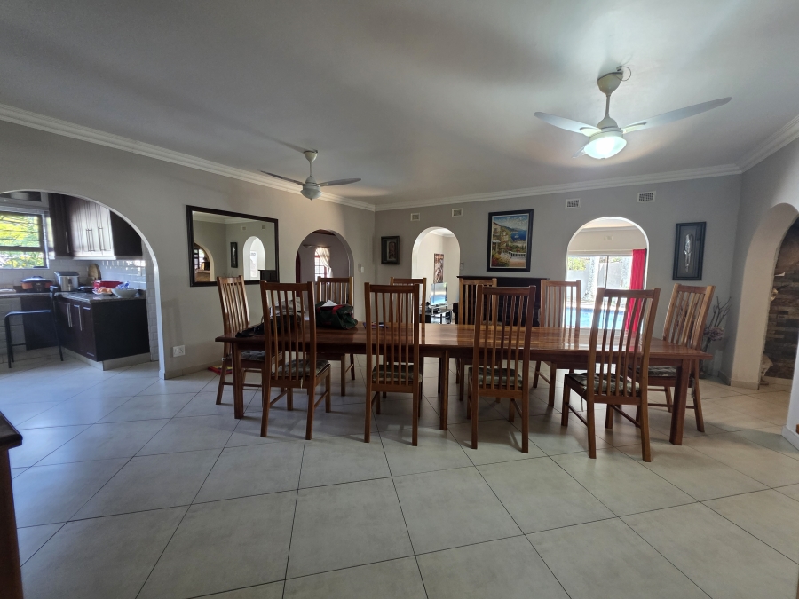 6 Bedroom Property for Sale in Meer En See KwaZulu-Natal