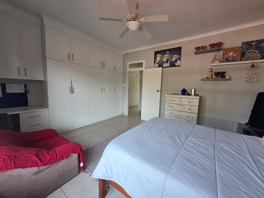 6 Bedroom Property for Sale in Meer En See KwaZulu-Natal