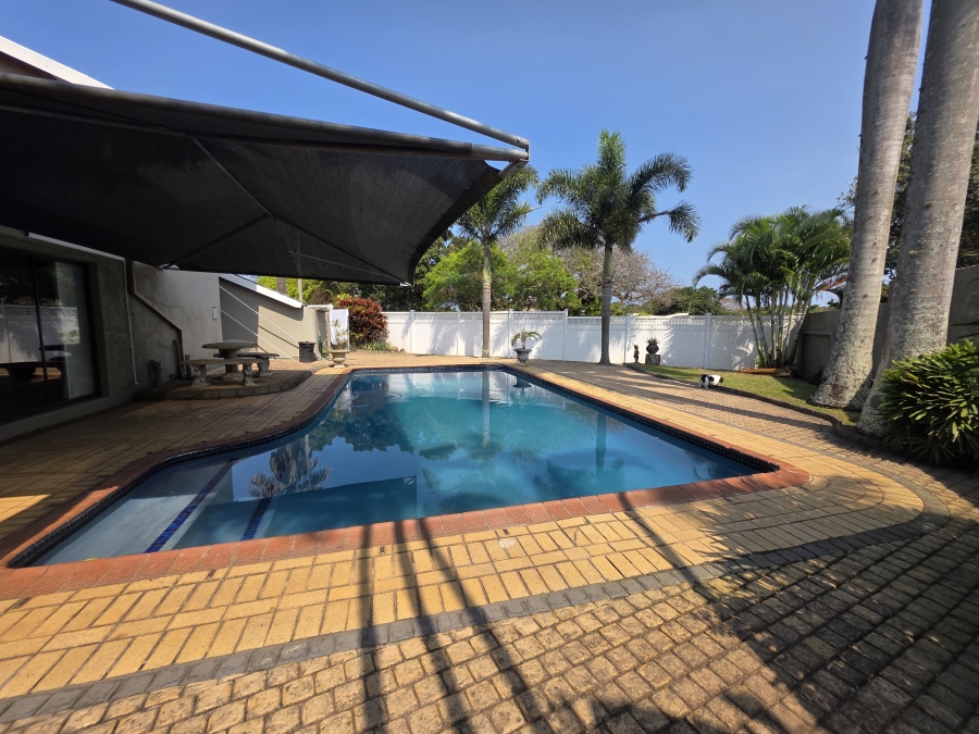 6 Bedroom Property for Sale in Meer En See KwaZulu-Natal