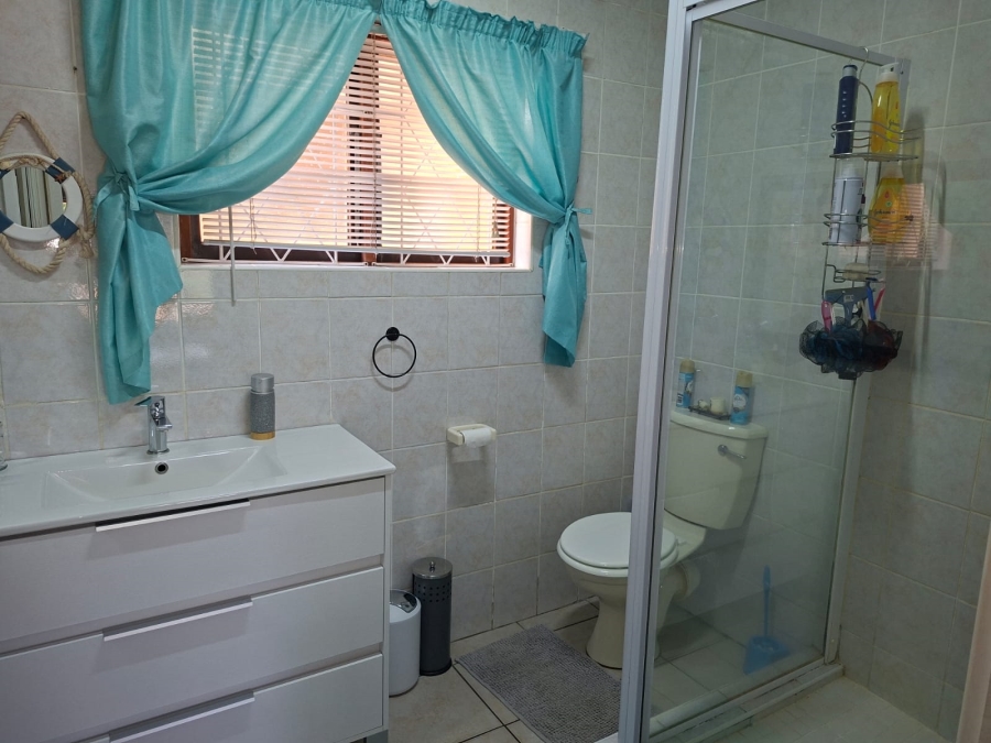 4 Bedroom Property for Sale in Shelly Beach KwaZulu-Natal