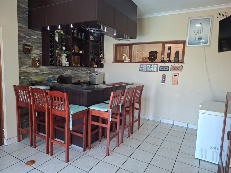 4 Bedroom Property for Sale in Shelly Beach KwaZulu-Natal