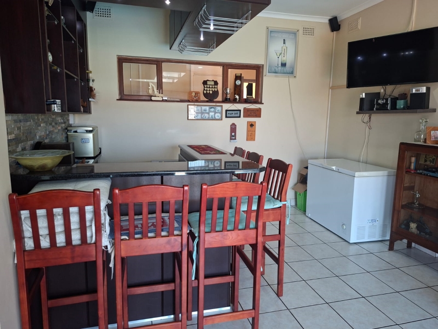 4 Bedroom Property for Sale in Shelly Beach KwaZulu-Natal