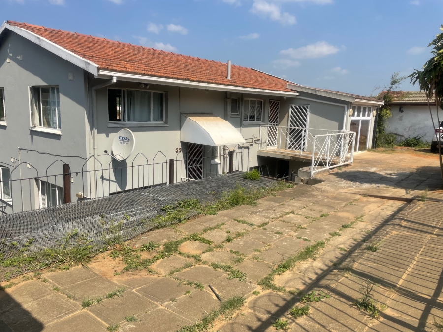 7 Bedroom Property for Sale in Glenmore KwaZulu-Natal