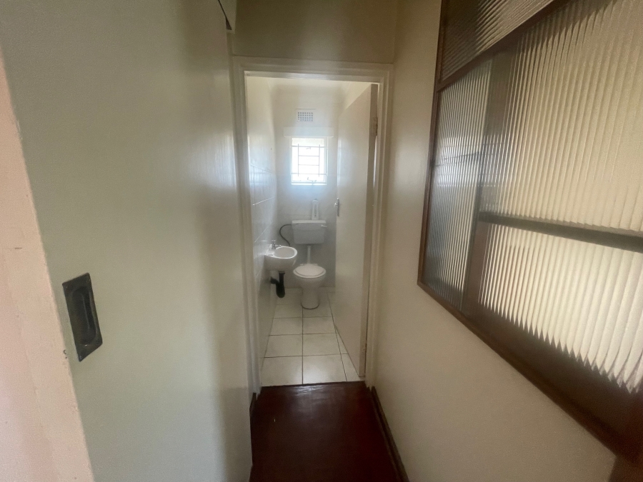 7 Bedroom Property for Sale in Glenmore KwaZulu-Natal