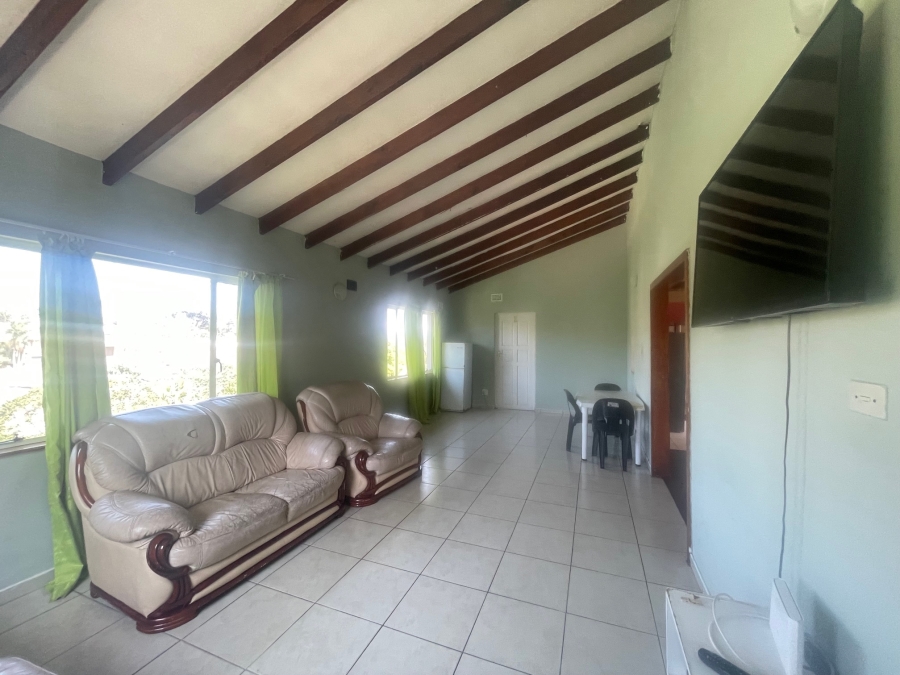 7 Bedroom Property for Sale in Glenmore KwaZulu-Natal
