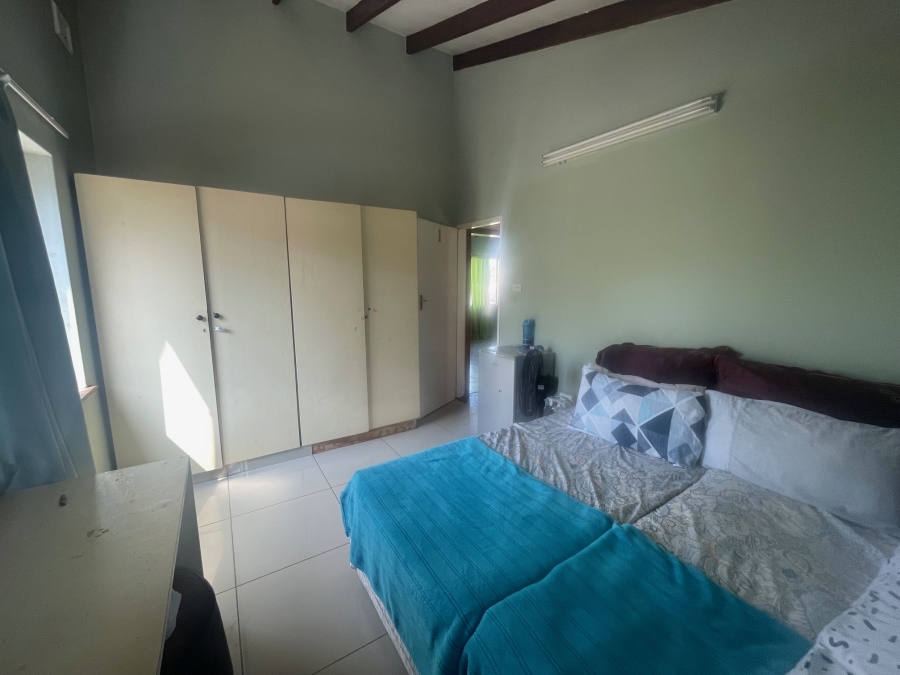 7 Bedroom Property for Sale in Glenmore KwaZulu-Natal