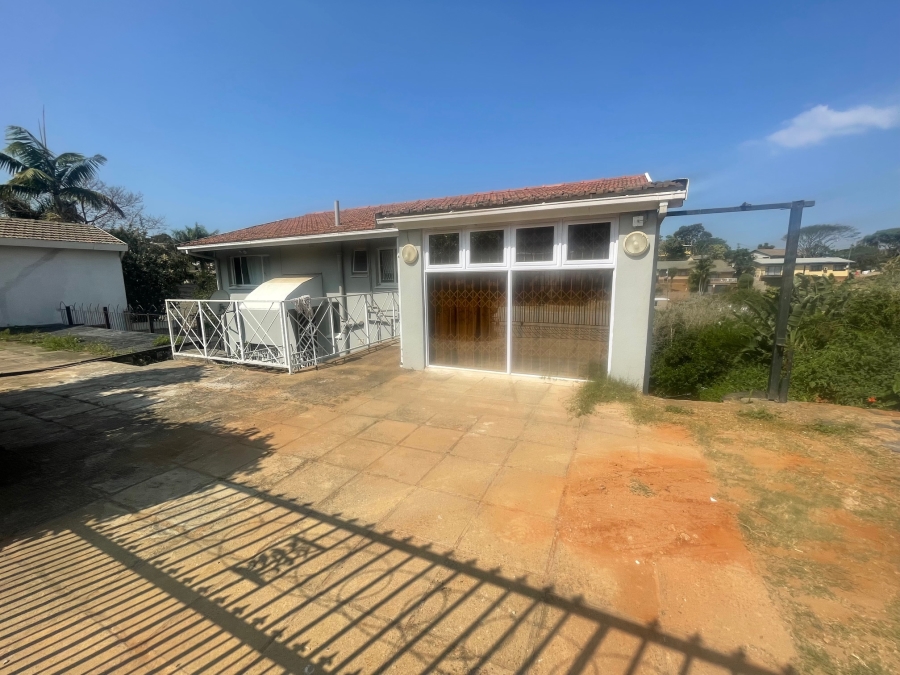 7 Bedroom Property for Sale in Glenmore KwaZulu-Natal