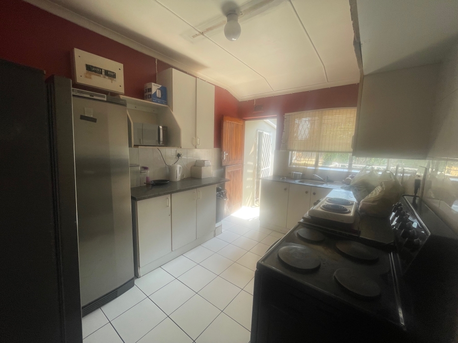 7 Bedroom Property for Sale in Glenmore KwaZulu-Natal