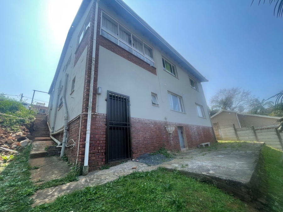7 Bedroom Property for Sale in Glenmore KwaZulu-Natal