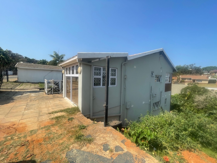 7 Bedroom Property for Sale in Glenmore KwaZulu-Natal