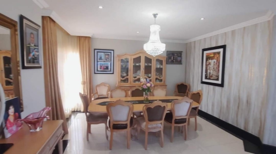 5 Bedroom Property for Sale in Oslo Beach KwaZulu-Natal