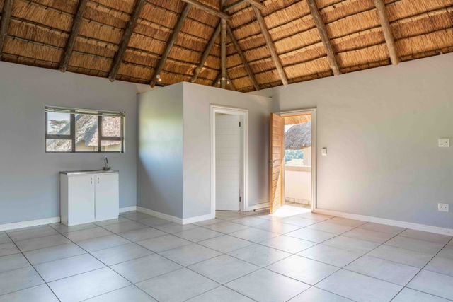 To Let 4 Bedroom Property for Rent in Gillitts KwaZulu-Natal