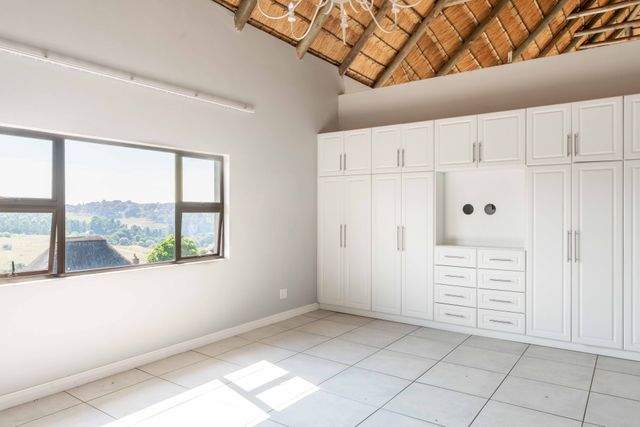 To Let 4 Bedroom Property for Rent in Gillitts KwaZulu-Natal