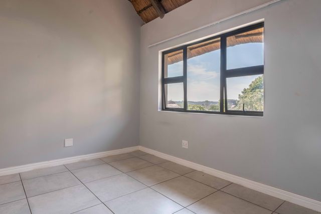 To Let 4 Bedroom Property for Rent in Gillitts KwaZulu-Natal