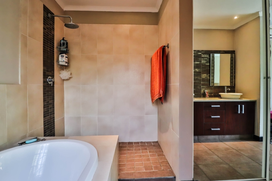 4 Bedroom Property for Sale in Ferncliffe KwaZulu-Natal