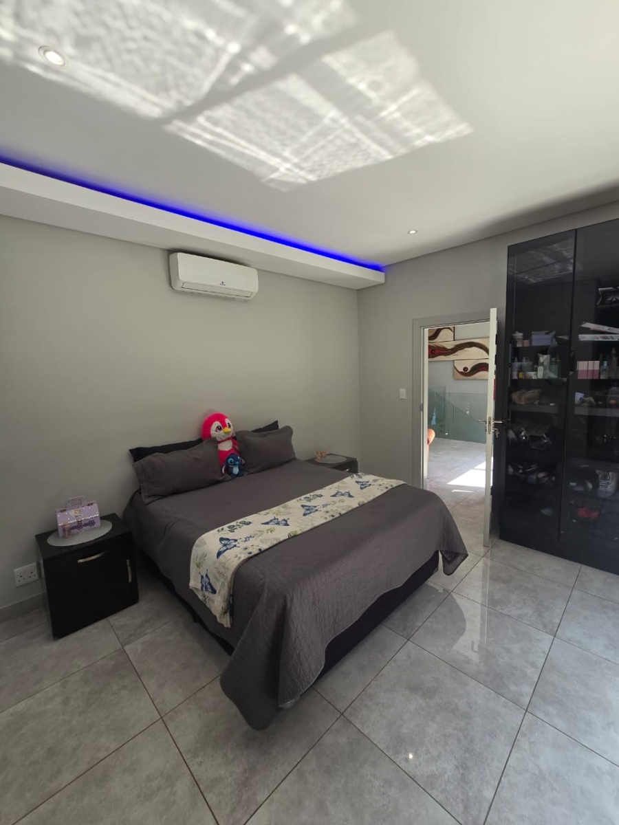 4 Bedroom Property for Sale in Seaward Estate KwaZulu-Natal