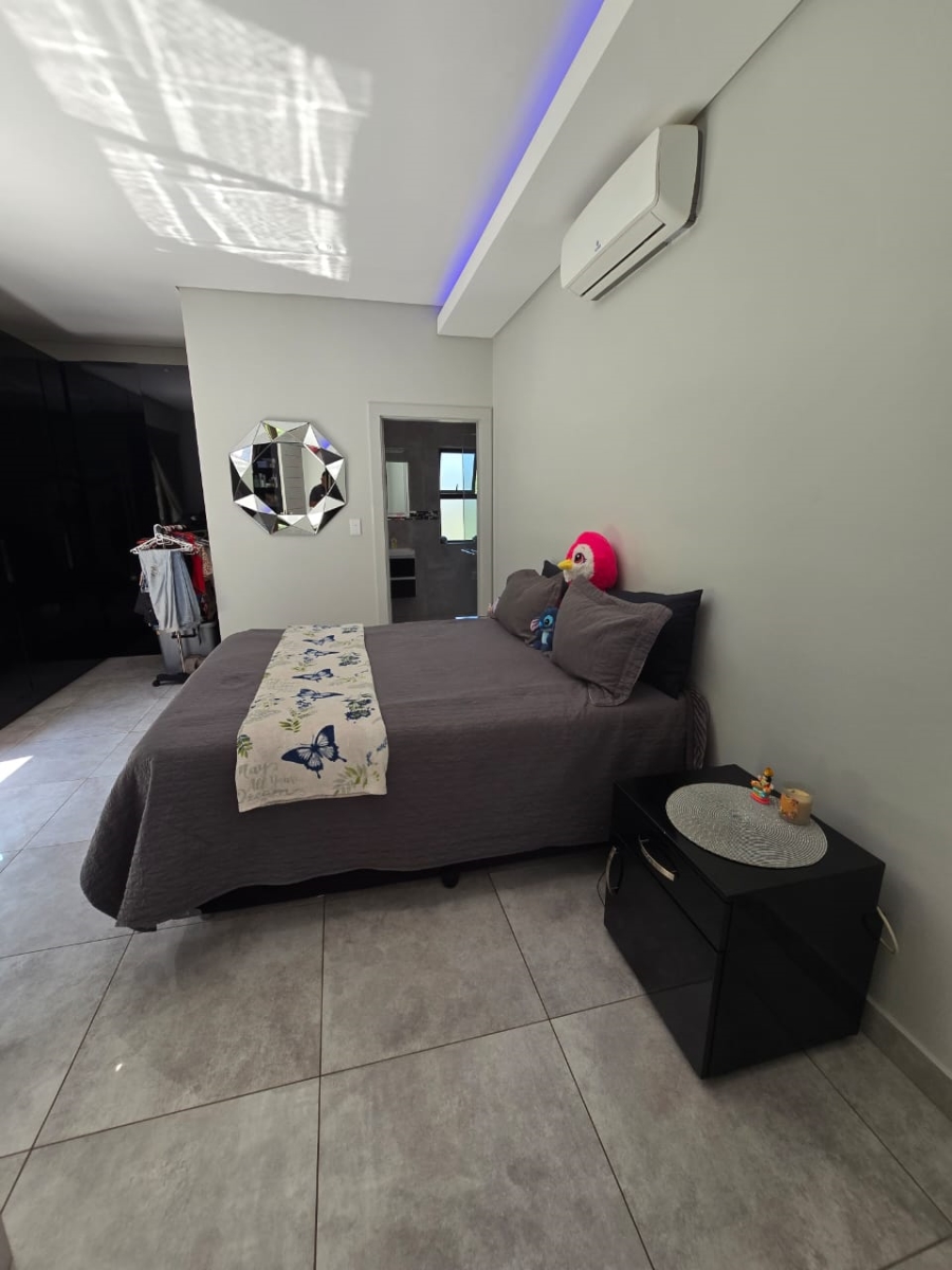 4 Bedroom Property for Sale in Seaward Estate KwaZulu-Natal