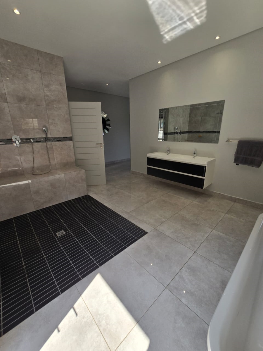 4 Bedroom Property for Sale in Seaward Estate KwaZulu-Natal