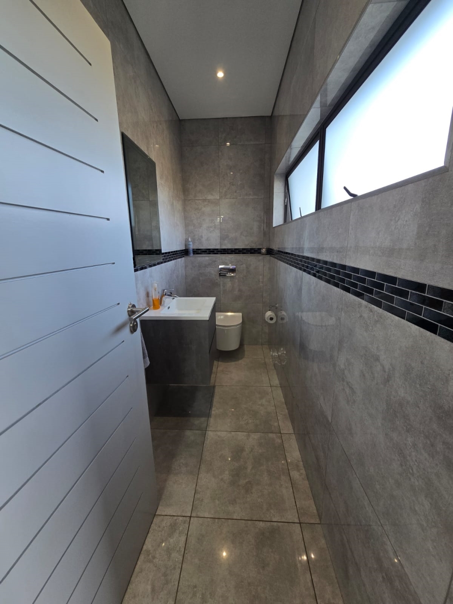 4 Bedroom Property for Sale in Seaward Estate KwaZulu-Natal