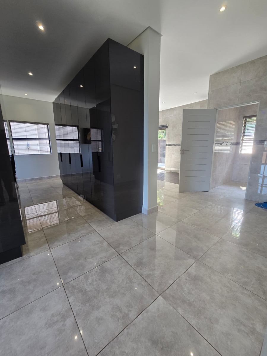 4 Bedroom Property for Sale in Seaward Estate KwaZulu-Natal