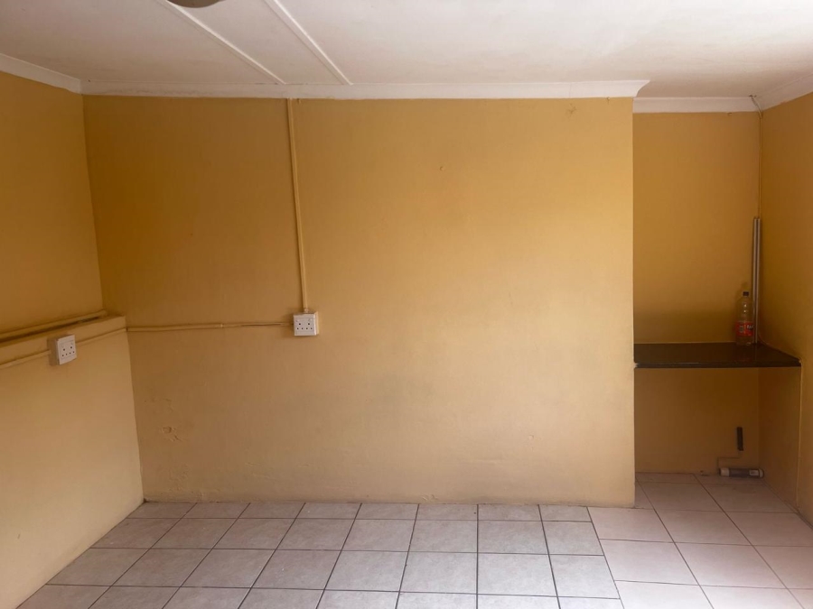 To Let 1 Bedroom Property for Rent in Umbilo KwaZulu-Natal