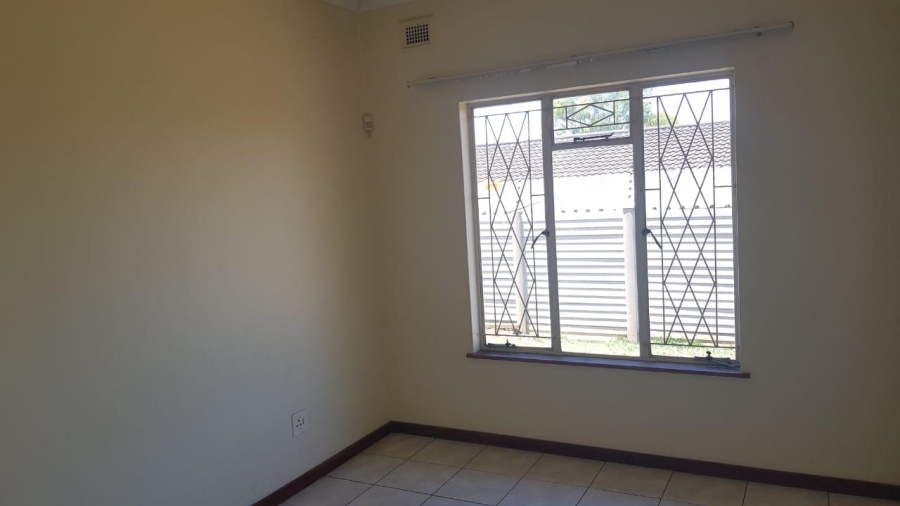 To Let 3 Bedroom Property for Rent in Epworth KwaZulu-Natal