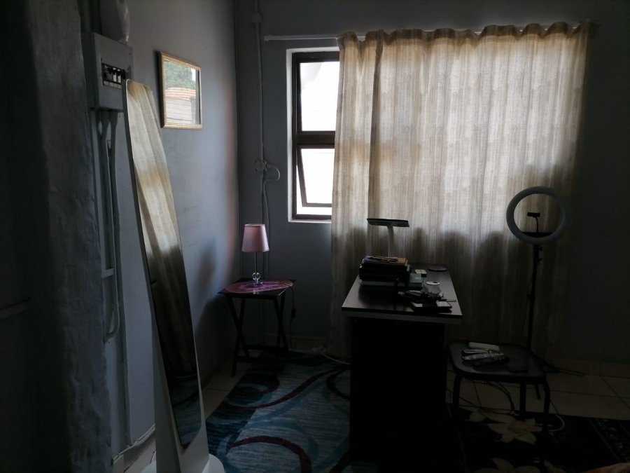 1 Bedroom Property for Sale in Empangeni Central KwaZulu-Natal