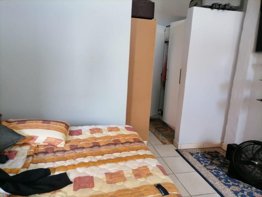 1 Bedroom Property for Sale in Empangeni Central KwaZulu-Natal