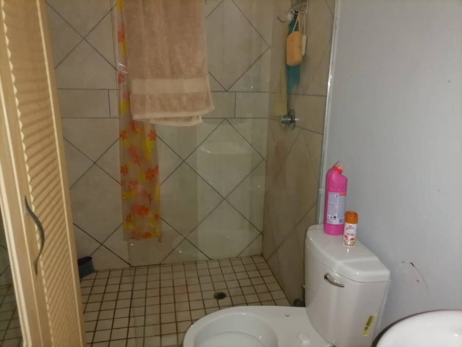1 Bedroom Property for Sale in Empangeni Central KwaZulu-Natal