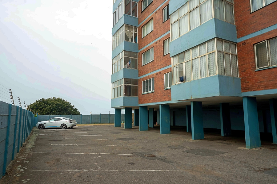 2 Bedroom Property for Sale in Amanzimtoti KwaZulu-Natal