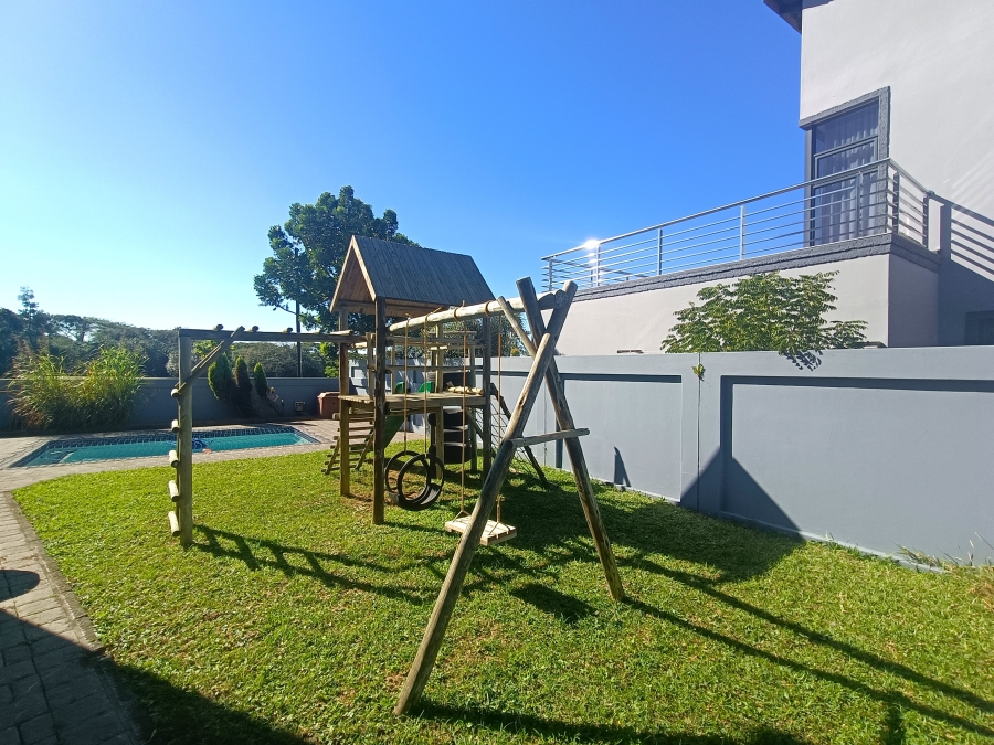 To Let 4 Bedroom Property for Rent in Mzingazi Golf Estate KwaZulu-Natal