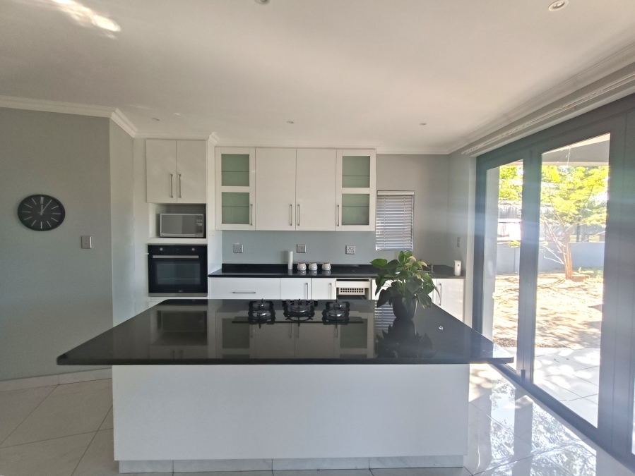 To Let 4 Bedroom Property for Rent in Mzingazi Golf Estate KwaZulu-Natal