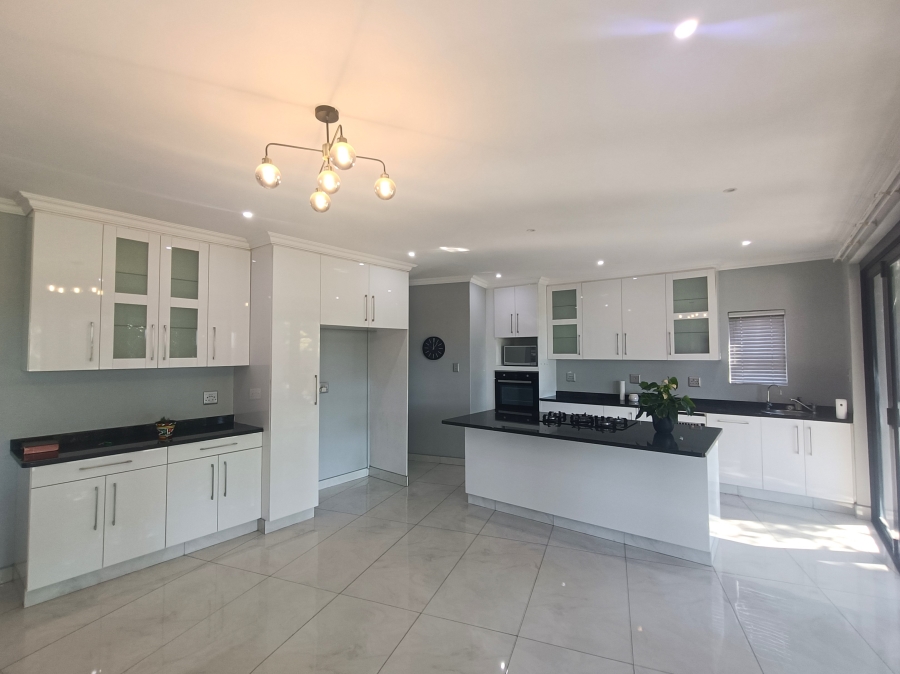 To Let 4 Bedroom Property for Rent in Mzingazi Golf Estate KwaZulu-Natal