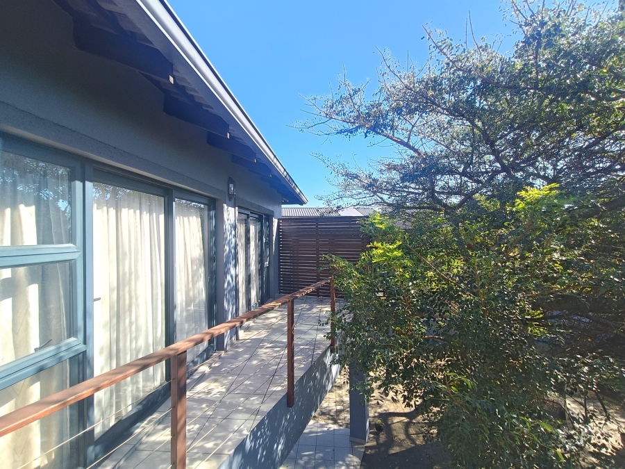 To Let 4 Bedroom Property for Rent in Mzingazi Golf Estate KwaZulu-Natal