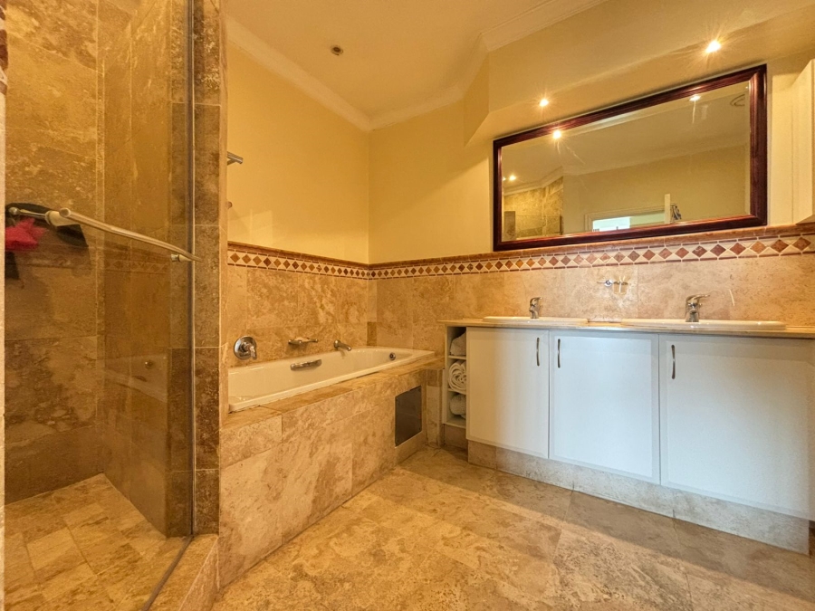 2 Bedroom Property for Sale in Umhlanga KwaZulu-Natal
