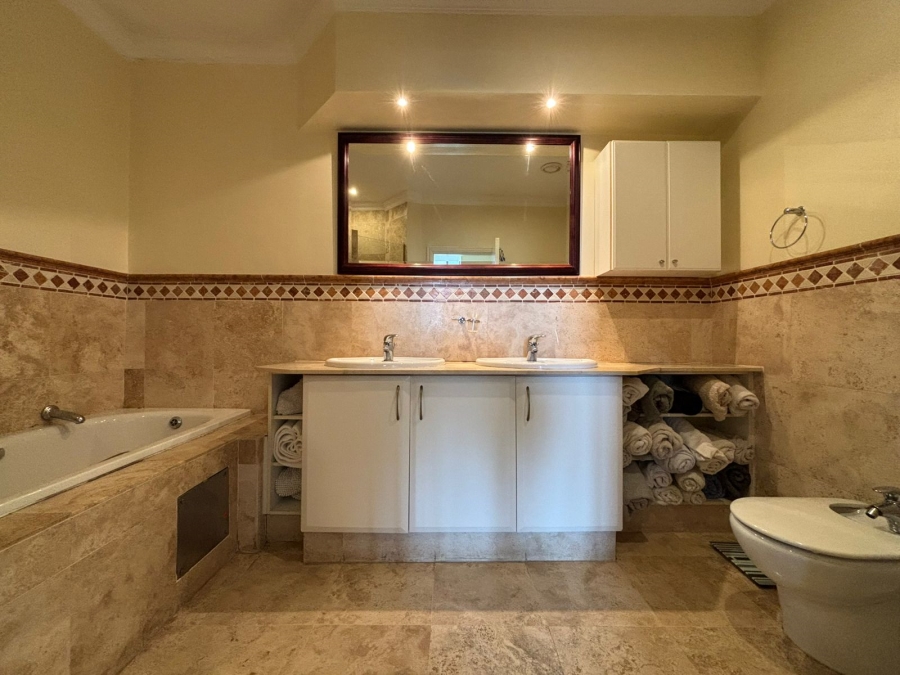 2 Bedroom Property for Sale in Umhlanga KwaZulu-Natal