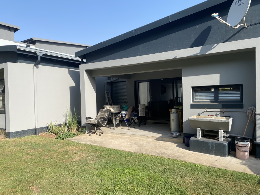 4 Bedroom Property for Sale in Palm Lakes Estate KwaZulu-Natal
