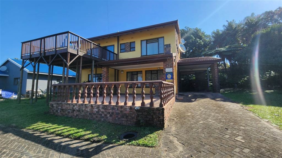 4 Bedroom Property for Sale in St Michaels On Sea KwaZulu-Natal