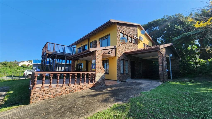 4 Bedroom Property for Sale in St Michaels On Sea KwaZulu-Natal