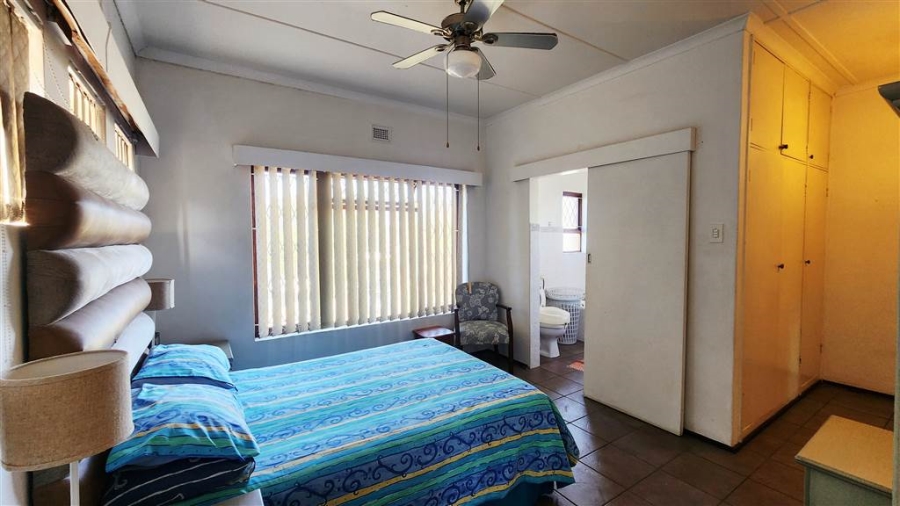 4 Bedroom Property for Sale in St Michaels On Sea KwaZulu-Natal