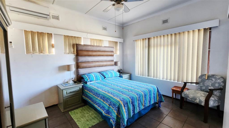 4 Bedroom Property for Sale in St Michaels On Sea KwaZulu-Natal