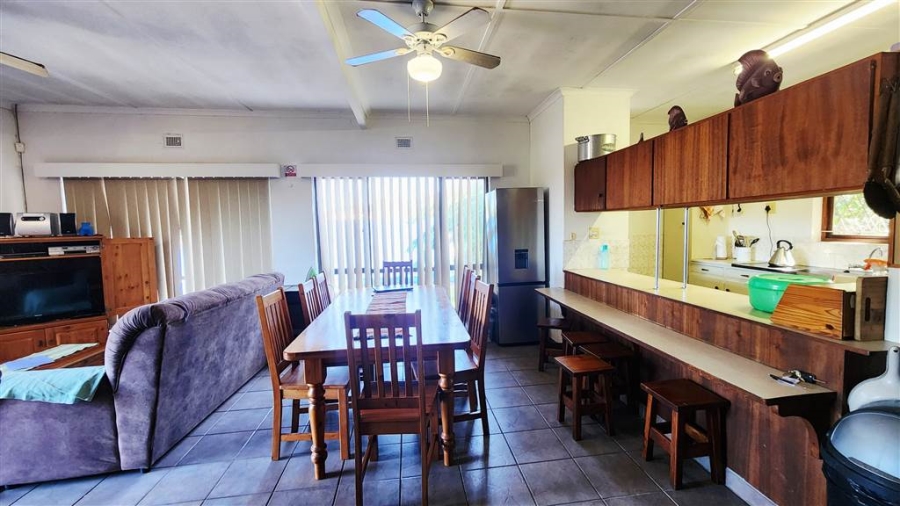 4 Bedroom Property for Sale in St Michaels On Sea KwaZulu-Natal