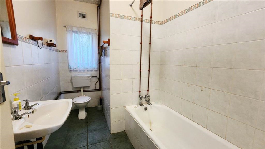 4 Bedroom Property for Sale in St Michaels On Sea KwaZulu-Natal