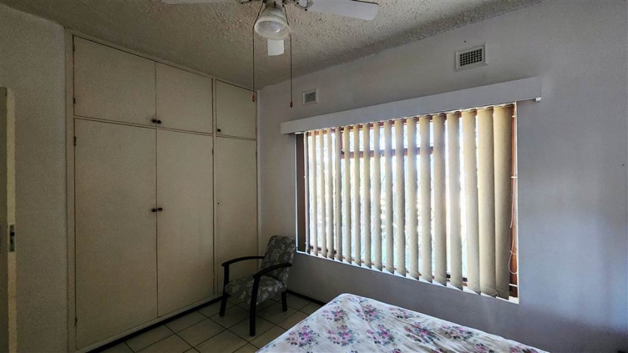 4 Bedroom Property for Sale in St Michaels On Sea KwaZulu-Natal
