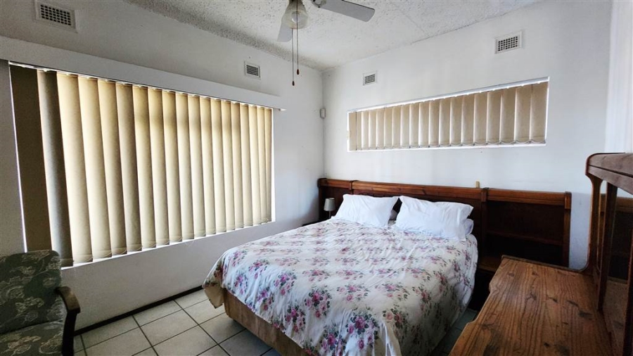 4 Bedroom Property for Sale in St Michaels On Sea KwaZulu-Natal