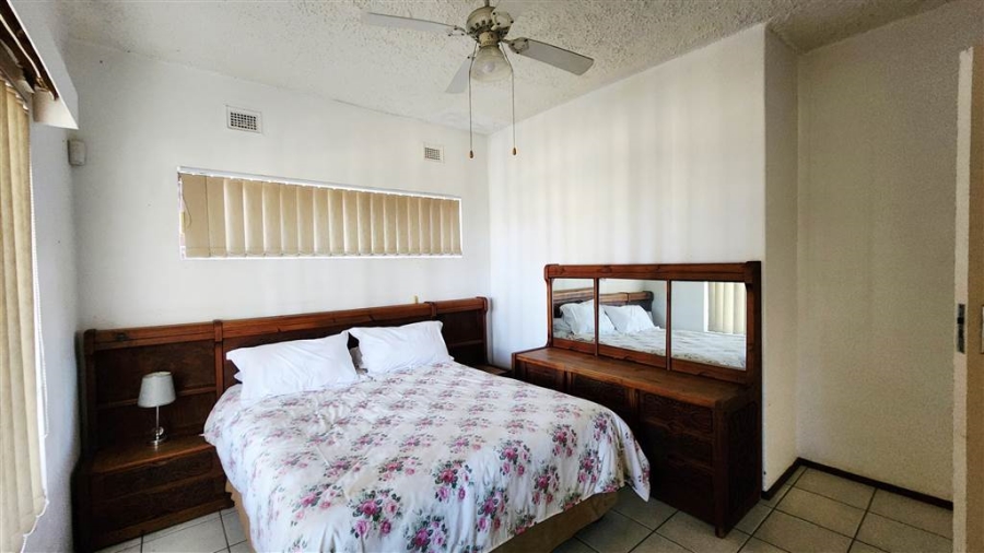 4 Bedroom Property for Sale in St Michaels On Sea KwaZulu-Natal