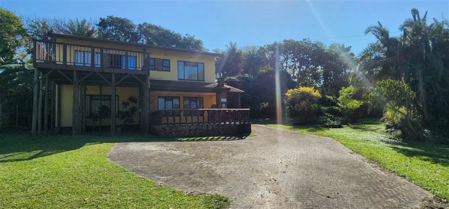 4 Bedroom Property for Sale in St Michaels On Sea KwaZulu-Natal