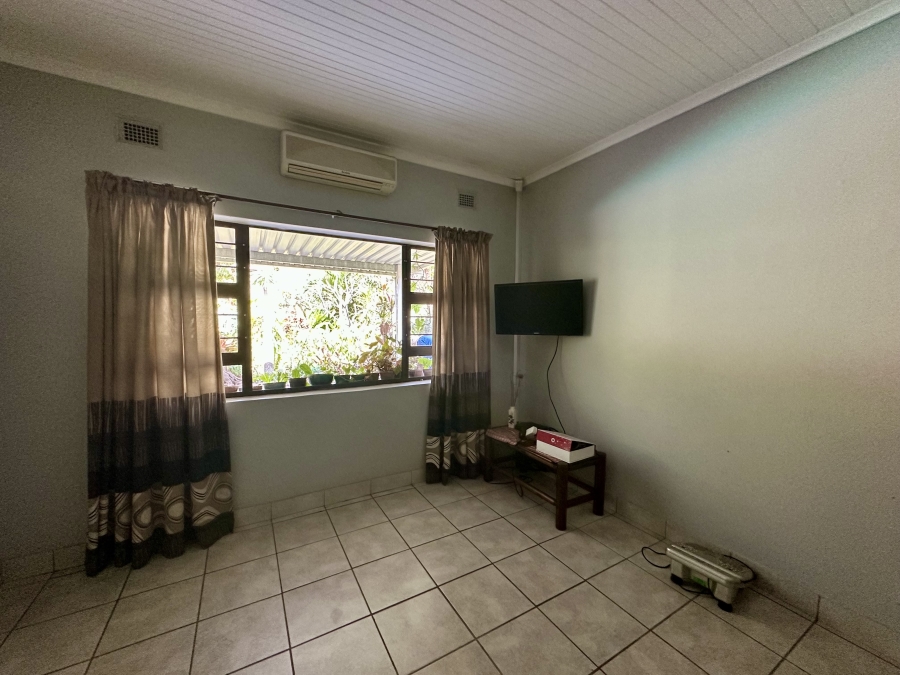 4 Bedroom Property for Sale in Meer En See KwaZulu-Natal