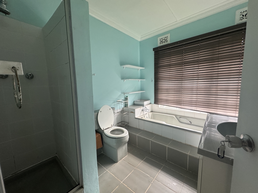5 Bedroom Property for Sale in Forest Hills KwaZulu-Natal