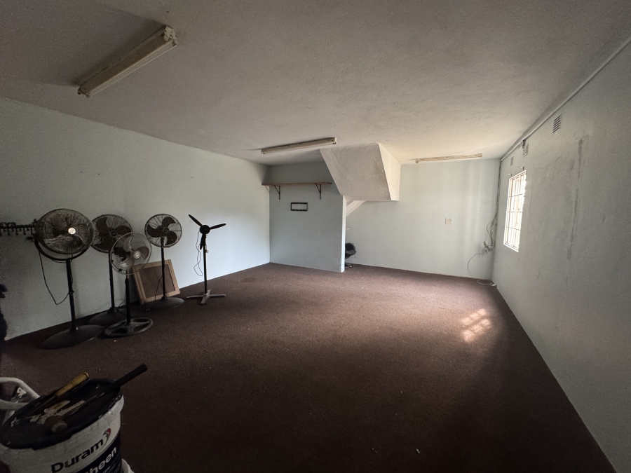 5 Bedroom Property for Sale in Forest Hills KwaZulu-Natal